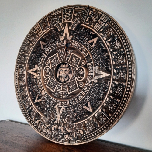 Kalendarz majów, wykonany w dębie
